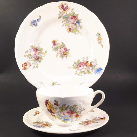 Vintage Coalport TRIO Floral Tea Cup , Saucer & plate pattern A.D 1750 - Picture 1 of 8